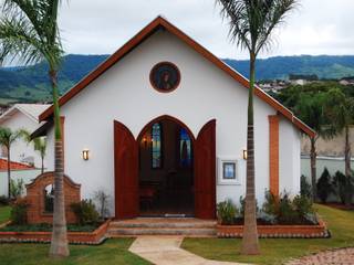 Uma pequena capela particular construída no interior de São Paulo, MBDesign Arquitetura & Interiores MBDesign Arquitetura & Interiores Kırsal Evler