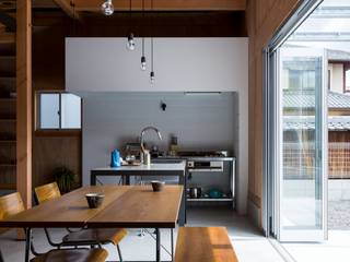 ishibe house, ALTS DESIGN OFFICE ALTS DESIGN OFFICE Rustic style kitchen Concrete Grey