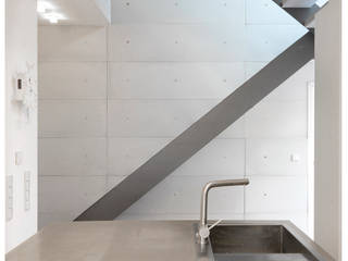 Wandverkleidung aus Beton, betondesign-factory betondesign-factory Pareti & Pavimenti eclettiche Cemento