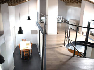 loft in Gussago, labzona labzona オリジナルスタイルの 寝室