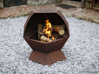 Decahedron fire pit and barbecue, Digby Scott Designs Digby Scott Designs Modern garden