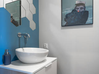 Nadmorski apartament, MOA design MOA design Scandinavian style bathroom Turquoise