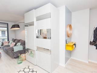 homify Minimalist style dressing rooms