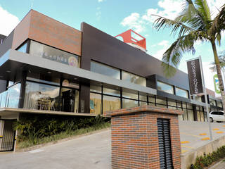 Centro comercial Marquês, Cecyn Arquitetura + Design Cecyn Arquitetura + Design Commercial spaces Concrete Wood effect