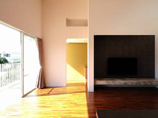House in Hanashiro, STUDIO COCHI ARCHITECTS STUDIO COCHI ARCHITECTS Salas de estar minimalistas
