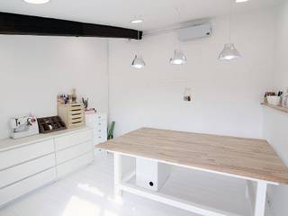 Taller nordico-industrial, ALQUIMIA DECO ALQUIMIA DECO Scandinavian style study/office Wood Wood effect