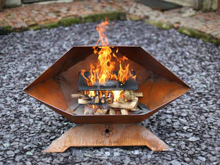 Sphenomegacorona Barbecue and Fire Pit, Digby Scott Designs Digby Scott Designs Jardins modernos Ferro/Aço
