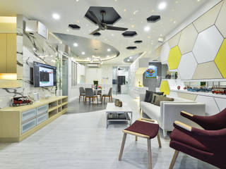 Ultramodern Loft | CONDOMINIUM, Design Spirits Design Spirits Moderne Wohnzimmer