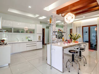 Majestic Contemporary | BUNGALOW , Design Spirits Design Spirits Dapur Minimalis