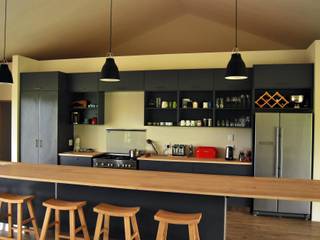 Project : Carrick, Capital Kitchens cc Capital Kitchens cc Modern kitchen