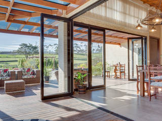 Casa de Campo, Juliana Lahóz Arquitetura Juliana Lahóz Arquitetura Country style dining room