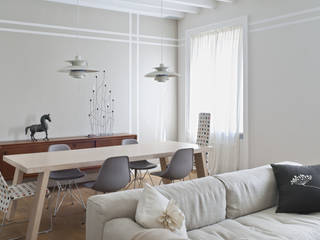 Small apartment - via Cirillo - Milan, Fabio Azzolina Architetto Fabio Azzolina Architetto Moderne Wohnzimmer