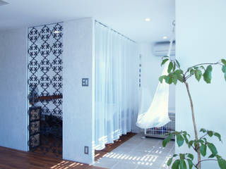 BBQスタイルのキッチンとインナーテラス, 株式会社ブルースタジオ 株式会社ブルースタジオ Modern style bedroom