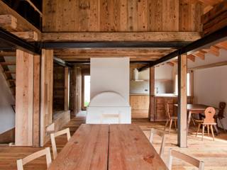 FVL, ALDENA ALDENA Столовая комната в рустикальном стиле Дерево Эффект древесины