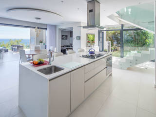 HOUSE I CAMPS BAY, CAPE TOWN, MARVIN FARR ARCHITECTS MARVIN FARR ARCHITECTS Cocinas modernas