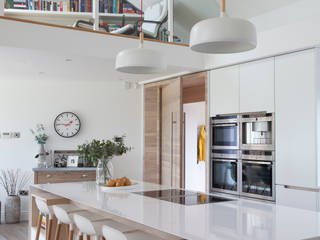 White Kitchen Designer Kitchen by Morgan Modern Corridor, Hallway and Staircase white,kitchens