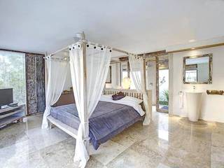 Decoracion de hotel con encanto, comprar en bali comprar en bali Tropical style bedroom Solid Wood White