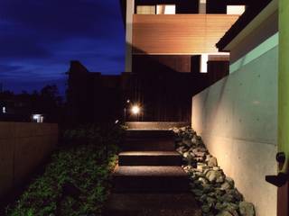 hukui-takahama house, 髙岡建築研究室 髙岡建築研究室 Case in stile asiatico Legno Effetto legno