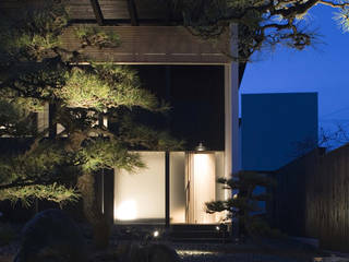 niihama house, 髙岡建築研究室 髙岡建築研究室 Case in stile asiatico Legno Effetto legno