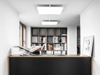EFH K4 - Empfang RK Next Architekten Moderner Flur, Diele & Treppenhaus