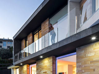 E House Modern houses by 08023 Architects Modern