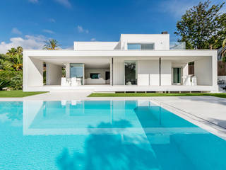 Herrero House Mediterranean style pool by 08023 Architects Mediterranean