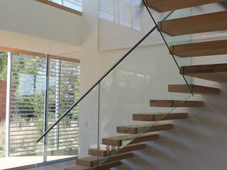 Floating Steps of Beauty in Long Island, EeStairs | Stairs and balustrades EeStairs | Stairs and balustrades Minimalistischer Flur, Diele & Treppenhaus Holz