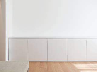 CASA ADR_INTERIOR RENOVATION, studio conte architetti studio conte architetti Minimalist living room