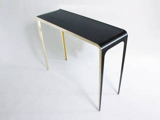 "Curve" Console, Lux'Ellence Lux'Ellence Modern Living Room Metal