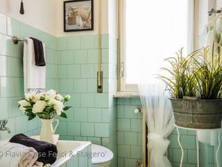 Home Staging a Ponte Milvio, Flavia Case Felici Flavia Case Felici Classic style bathroom