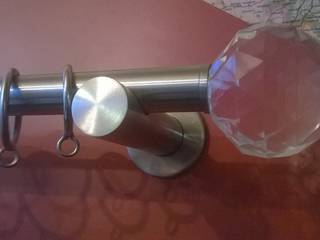 Stainless Steel Curtain Rod with Crystal Finial & Cylinder Bracket, D Doucakis Manufacturing Company D Doucakis Manufacturing Company Будинки