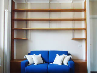 Arredo salvaspazio, PAZdesign PAZdesign Moderne Wohnzimmer Holz Weiß