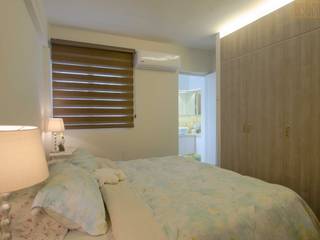 Pandan Garden Renovation, Designer House Designer House Klassische Schlafzimmer