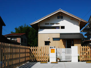 寺町の家, SSD建築士事務所株式会社 SSD建築士事務所株式会社 Modern houses Solid Wood Multicolored