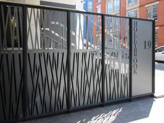 Laser cut screens - Hollybrook - Queen Elizabeth St, London., miles and lincoln miles and lincoln Moderne huizen