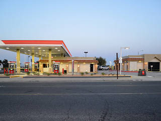 76 Gas Station Bella Market Victorville , Erika Winters Design Erika Winters Design 商业空间