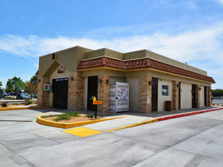 76 Gas Station Bella Market Victorville , Erika Winters Design Erika Winters Design مساحات تجارية