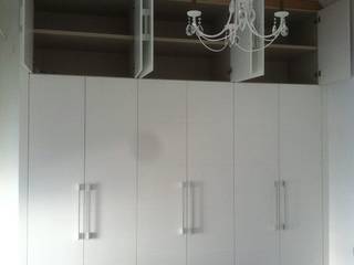 Armarios, Puertas Madegar Puertas Madegar Modern Bedroom