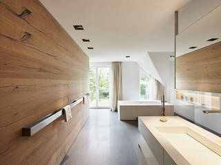 Luxusbad, Haus K, Philip Kistner Fotografie Philip Kistner Fotografie Modern Bathroom
