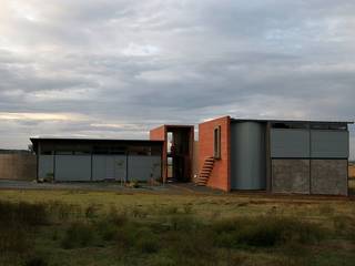 House Uys, Smit Architects Smit Architects Modern style kitchen