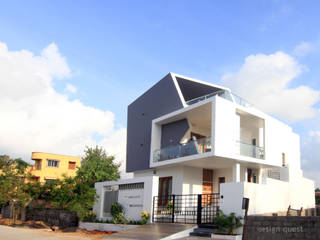 Gowrishankar Residence, Design Quest Architects Design Quest Architects Modern balcony, veranda & terrace Concrete Cloud,Sky,Plant,Property,Window,Building,Tree,Urban design,House,Facade