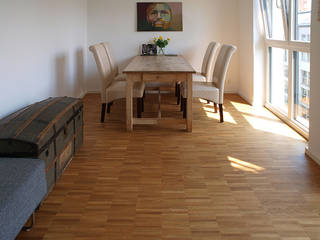 Vom Klassiker zum modernen Bodenbelag, Bembé Parkett GmbH & Co. KG Bembé Parkett GmbH & Co. KG Modern dining room Solid Wood Multicolored