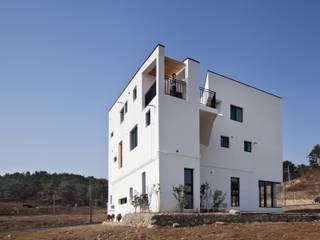 DOUBLE HOUSE, ON ARCHITECTURE INC. ON ARCHITECTURE INC. Case in stile asiatico
