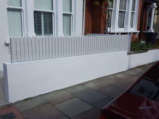 Exterior Painting London, PerfectWorks Painting & Renovation PerfectWorks Painting & Renovation Maisons classiques
