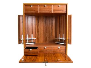 Cabinet à spiritueux, MAISON LOUIS-MARIE VINCENT MAISON LOUIS-MARIE VINCENT บ้านและที่อยู่อาศัย