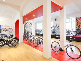 Specialized Store, INpuls interior design & architecture INpuls interior design & architecture مساحات تجارية