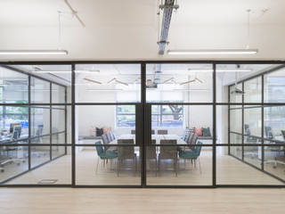 Industriale Geschäftsräume & Stores von Wisse Trooster - qoowl Industrial