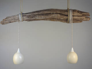 Hängelampe aus Treibholz mit Straußeneier, Meister Lampe Meister Lampe Living room لکڑی Wood effect