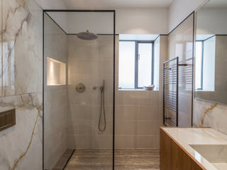 Guest Bathroom - Belsize Park Roselind Wilson Design 모던스타일 욕실 dream bathroom,industrial-look bathroom,natural stone,natural stone