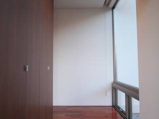 Relaxation House, Atelier Square Atelier Square Modern Corridor, Hallway and Staircase White